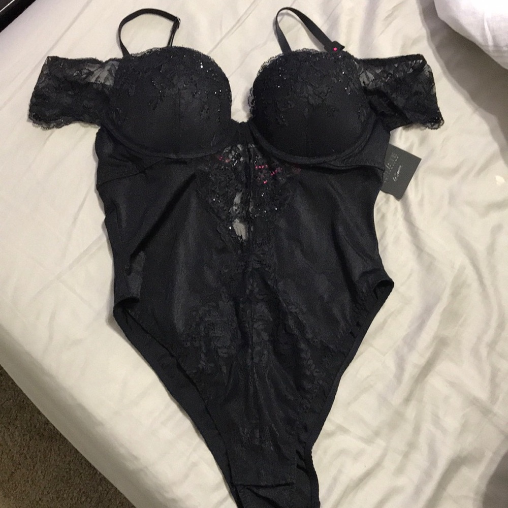 La senza off shoulder bodysuit